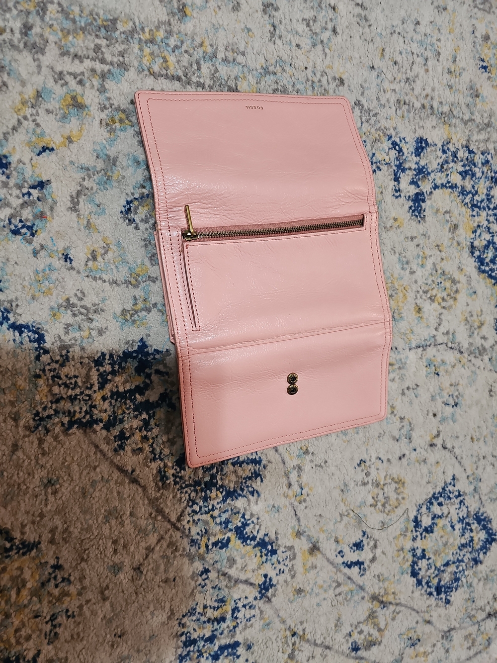 Fossil Logan RFID Flap Clutch Wallet - Picture 7 of 8
